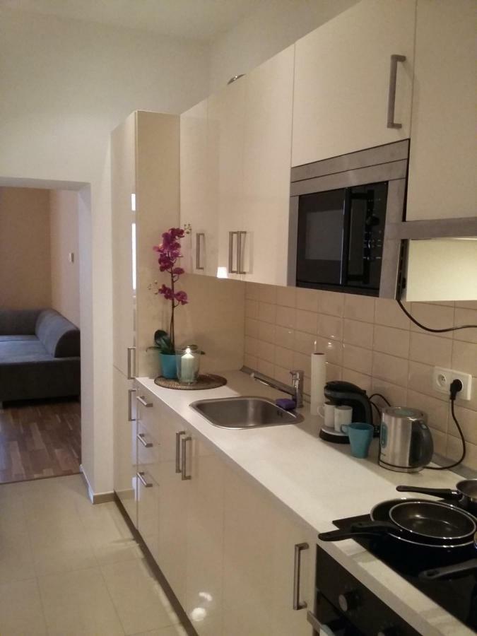 Angel Apartment Nr 4 Near To The Center 프라하 외부 사진